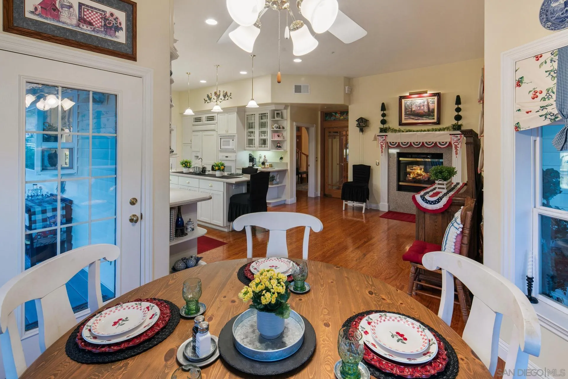 https://cdn.realtyfeed.com/cdn/127/2601103/9fbe8011d0bf45f5e848bcf06e940f41.webp