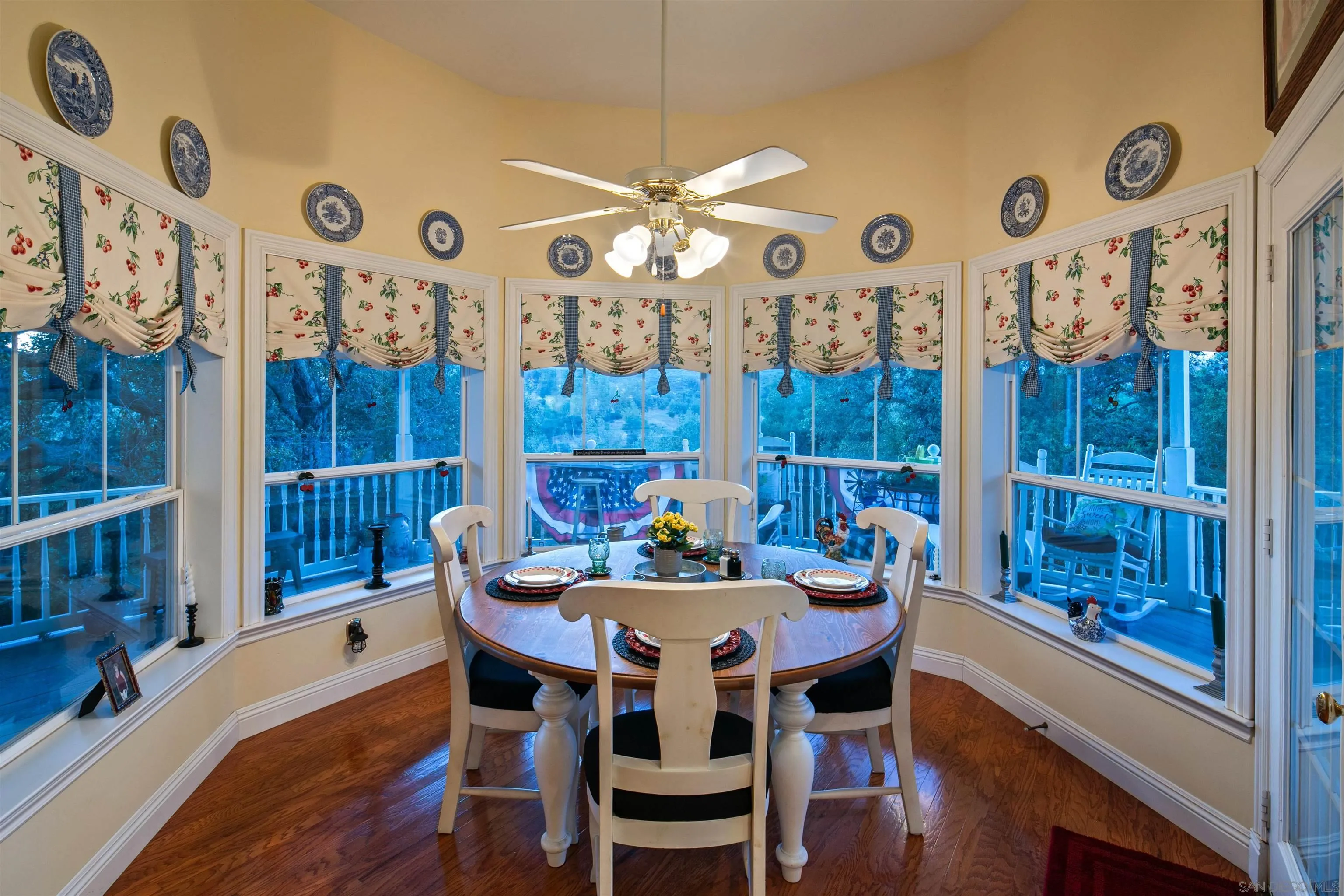 https://cdn.realtyfeed.com/cdn/127/2601103/ebac5d0345c29c9309c261bafa26a5a1.webp