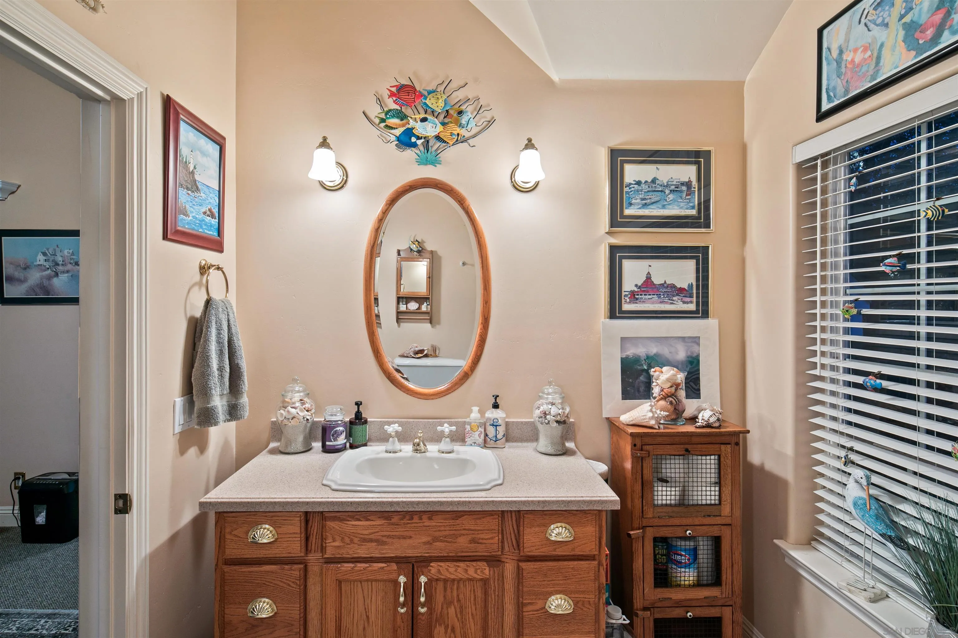 https://cdn.realtyfeed.com/cdn/127/2601103/f6d924a6982bdeb6b88408879a70506b.webp