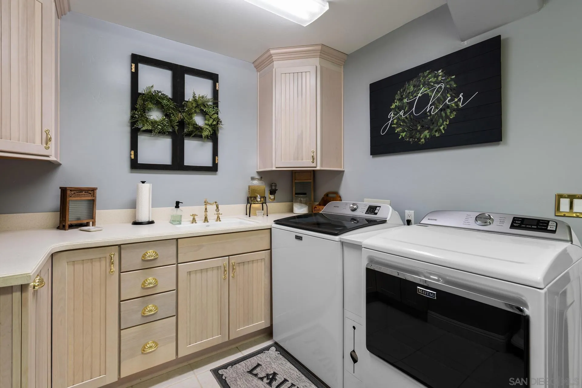 https://cdn.realtyfeed.com/cdn/127/2601103/f8f86514a37060c707024c2daf0562d7.webp
