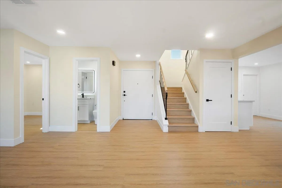 https://cdn.realtyfeed.com/cdn/127/2601114/b586040020a7c7680dcd0829b89264b9.webp