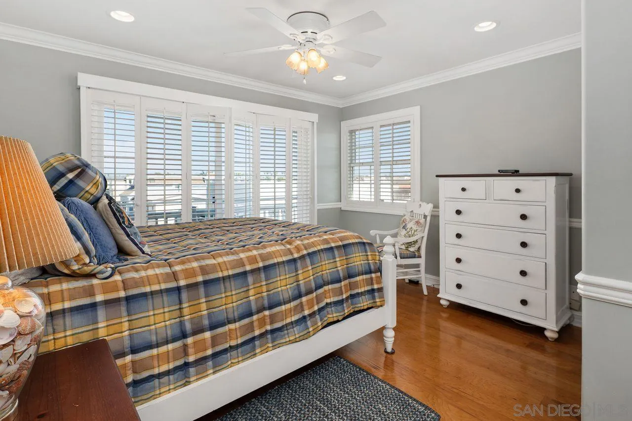 https://cdn.realtyfeed.com/cdn/127/2601117/cf3d0e0e73899c20667c3e953b840ae2.webp
