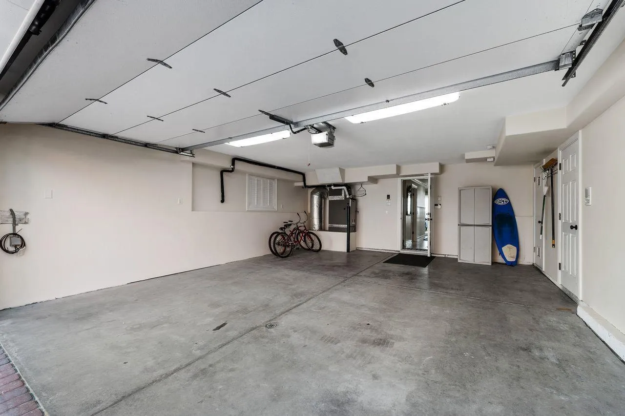 https://cdn.realtyfeed.com/cdn/127/2601117/cfa525a393d0efc113759219a2042a51.webp