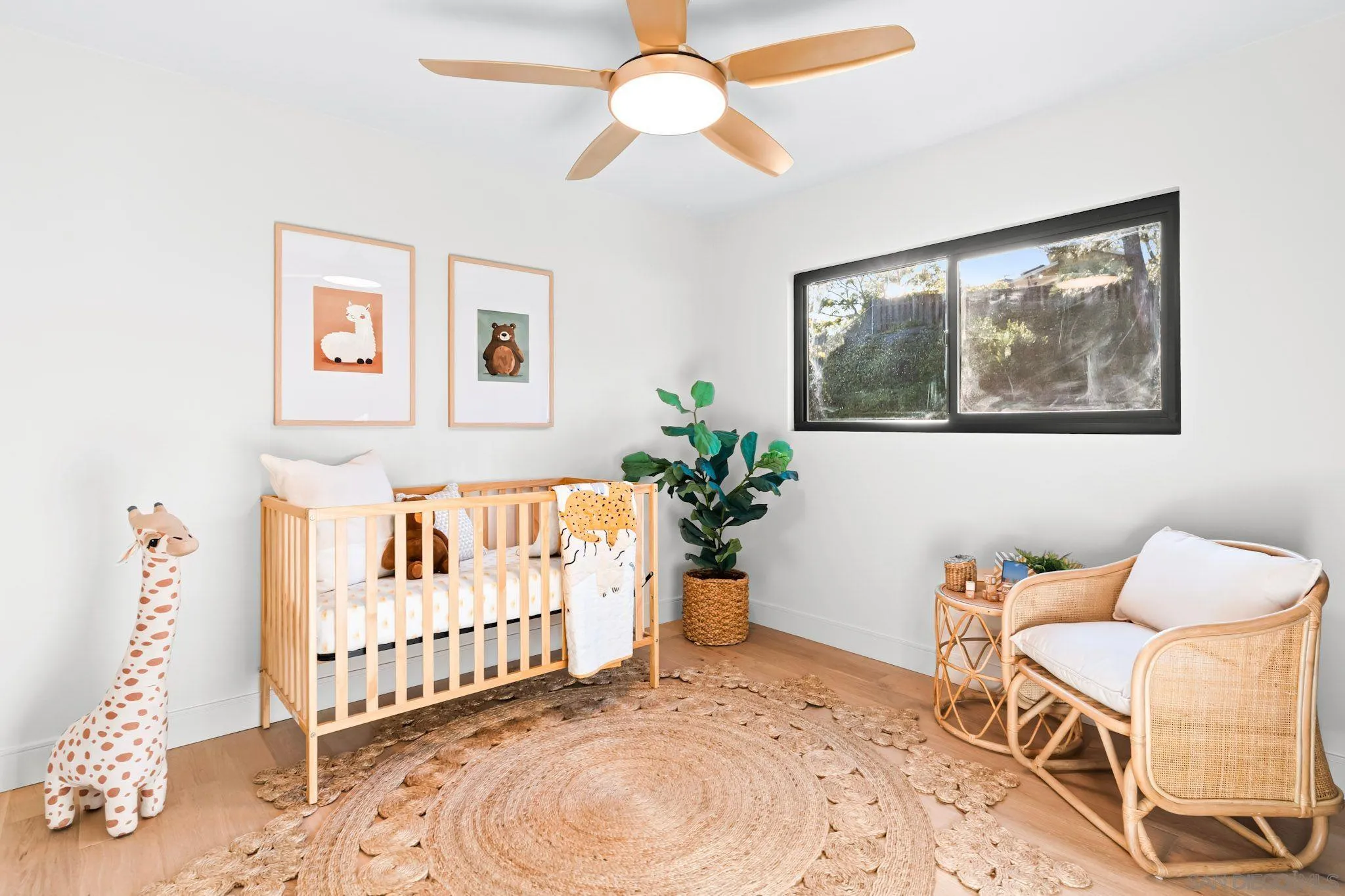 https://cdn.realtyfeed.com/cdn/127/2601120/1b87a6d60d27b49a39284ab615e5e017.webp