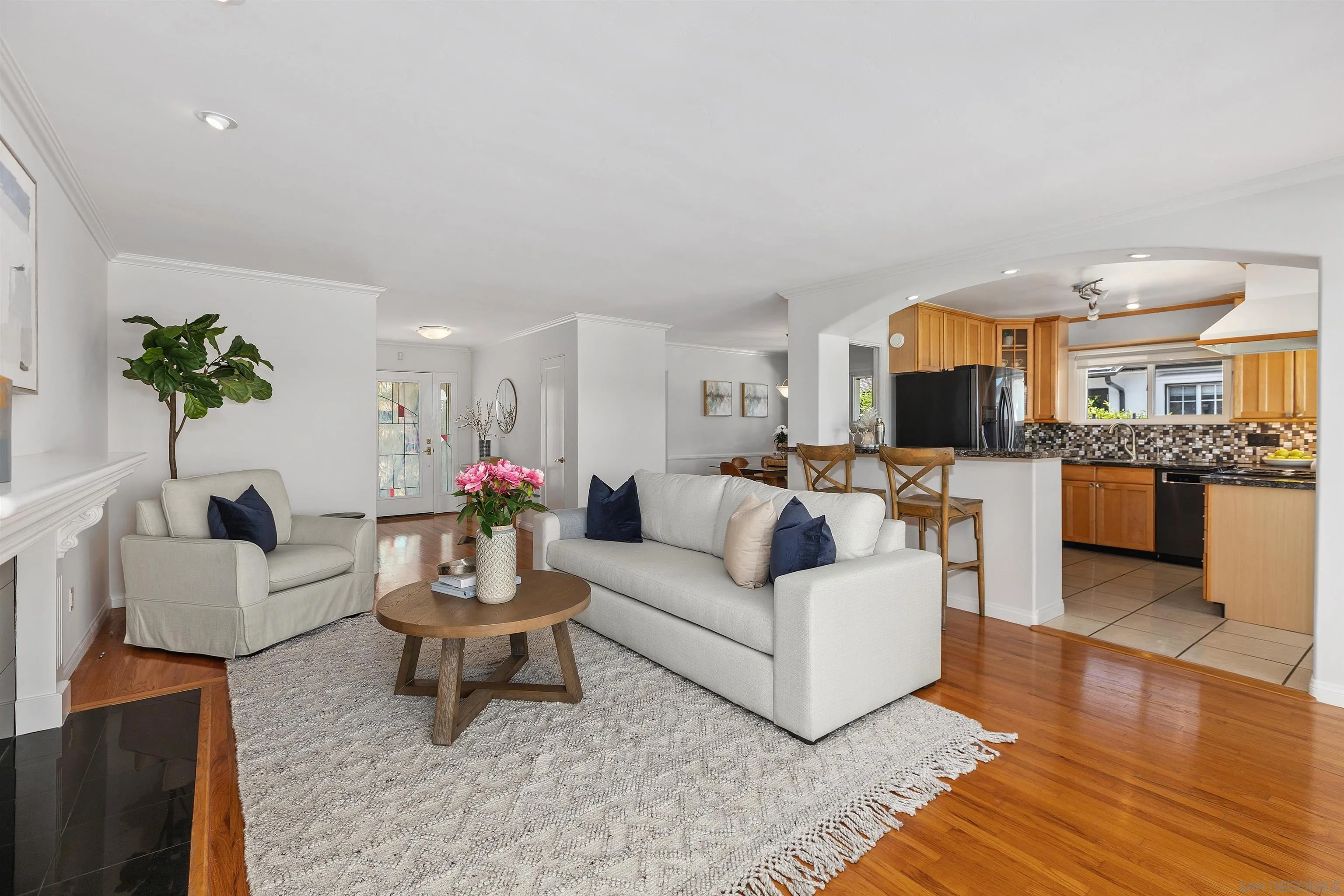 https://cdn.realtyfeed.com/cdn/127/2601130/01803d87514d0b5635aeaea14c22c510.webp