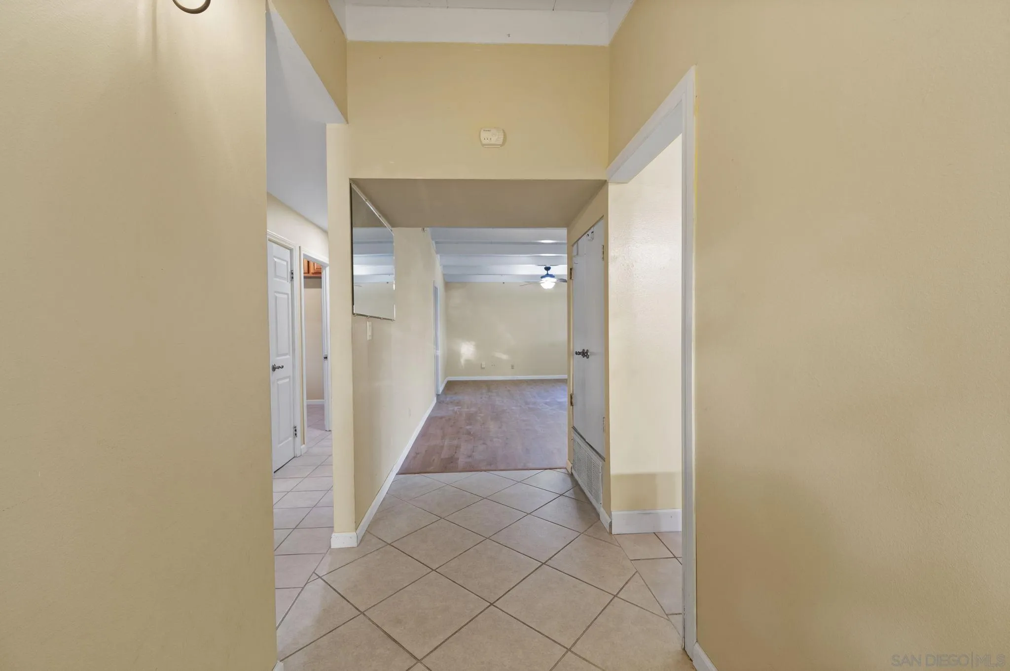 https://cdn.realtyfeed.com/cdn/127/2601135/3455e18b45f7503648946ac160bae7e7.webp
