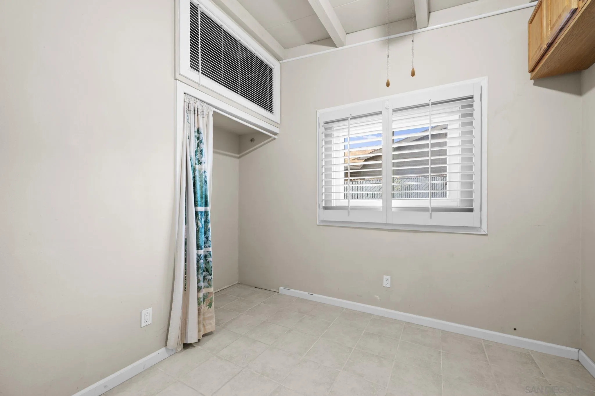 https://cdn.realtyfeed.com/cdn/127/2601135/684a6c091ee0544a317abc9dc725d191.webp