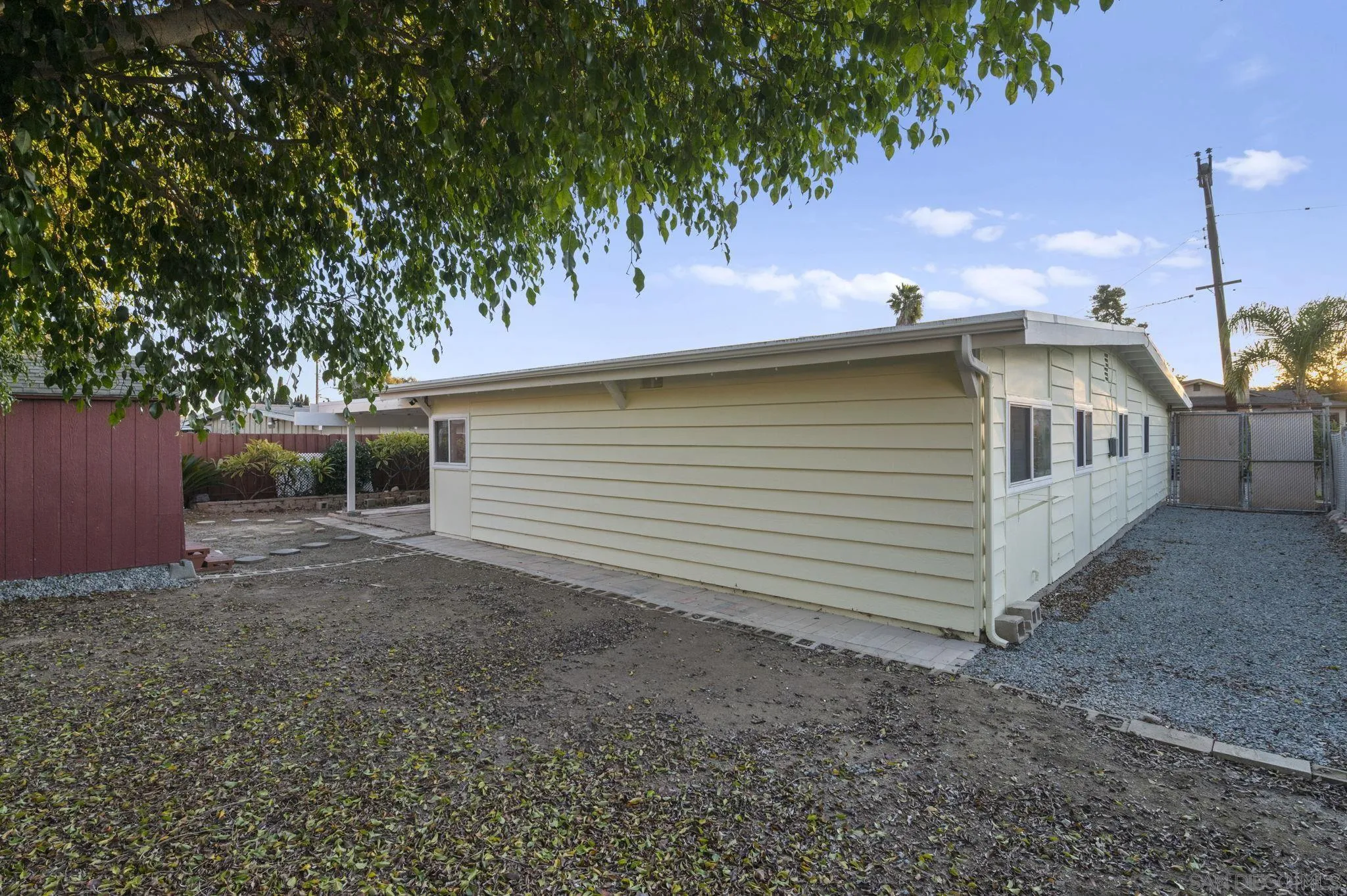 https://cdn.realtyfeed.com/cdn/127/2601135/6cb33257776889789ac1dcfe6c81f6cc.webp