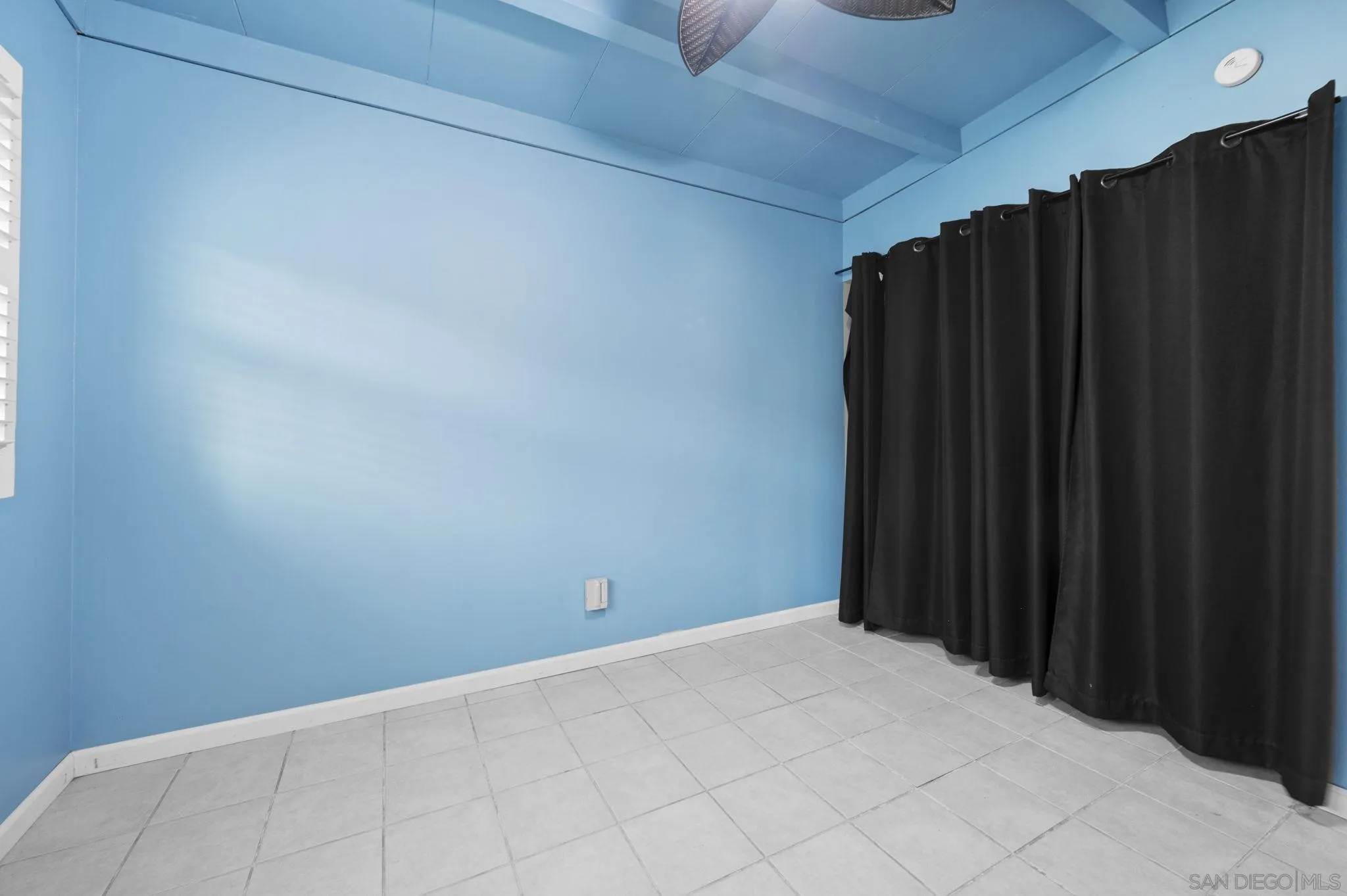 https://cdn.realtyfeed.com/cdn/127/2601135/99af4854c1cd4806ed1767eeee40cb4f.webp