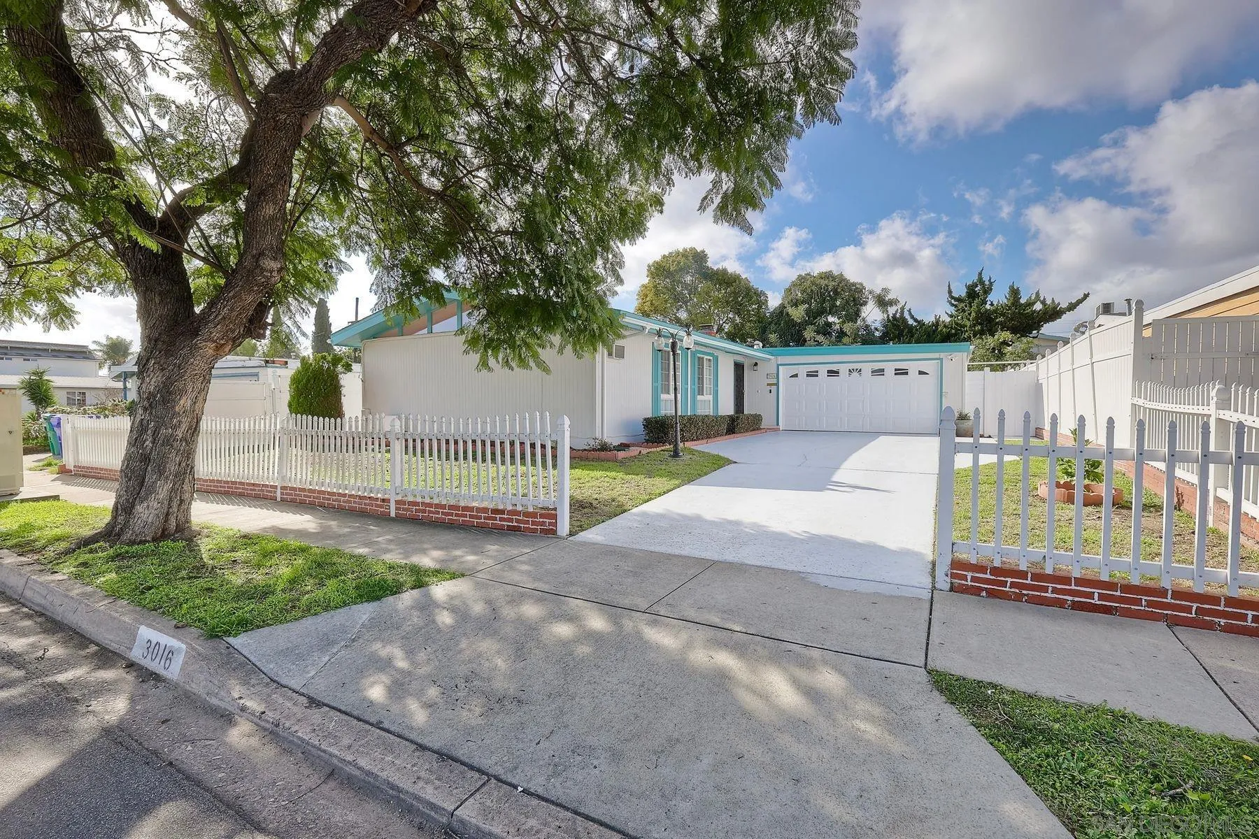 https://cdn.realtyfeed.com/cdn/127/2601136/1e948274df11c86abcb9590c718838d7.webp