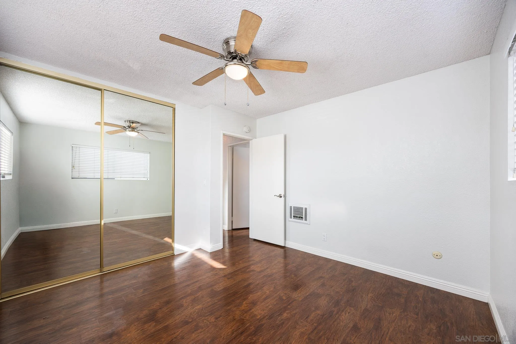Photo #11: 2601137 Listing: Photo #11