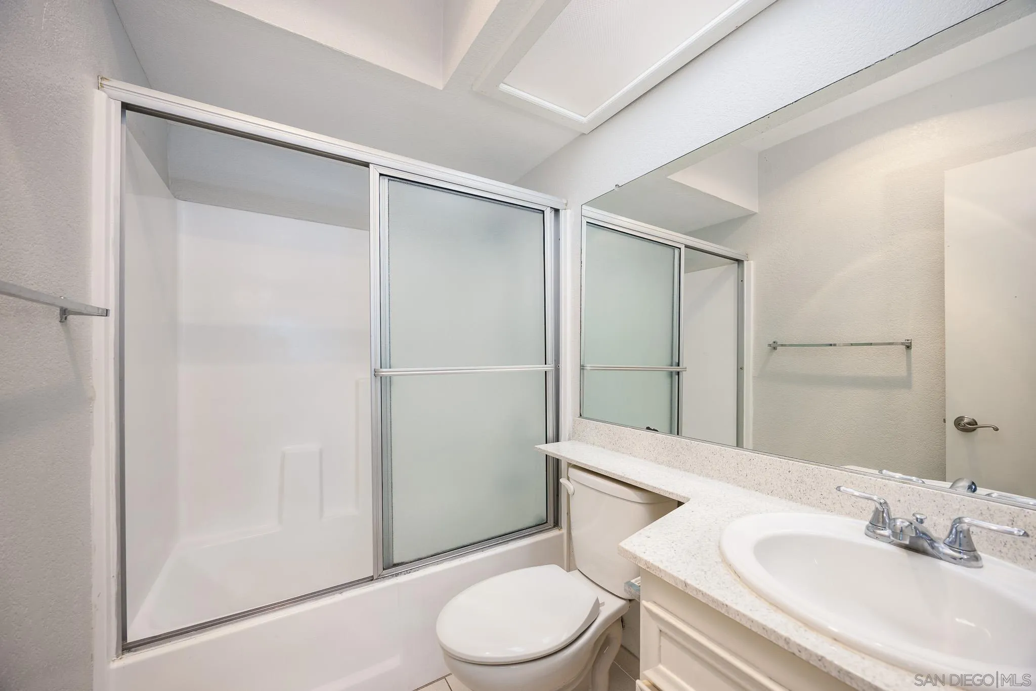 Photo #10: 2601137 Listing: Photo #10