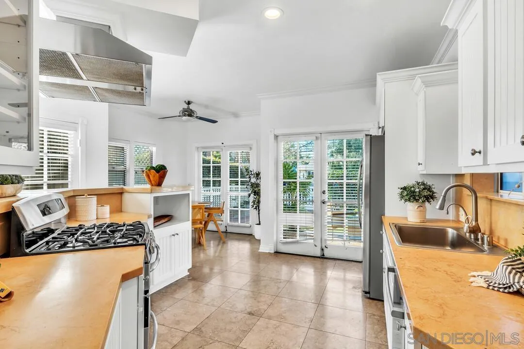 https://cdn.realtyfeed.com/cdn/127/2601138/15e7000ee1483e1a41be10358d6c7f54.webp