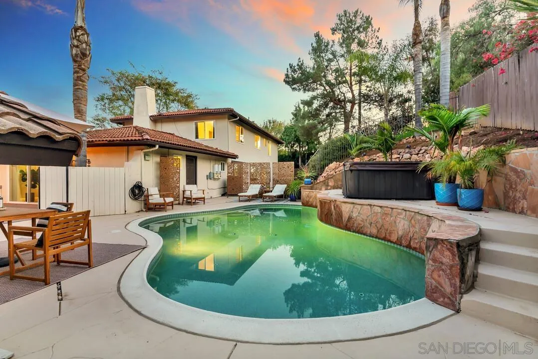 https://cdn.realtyfeed.com/cdn/127/2601139/06eefeef2756411cc0349494dfb1f6d1.webp