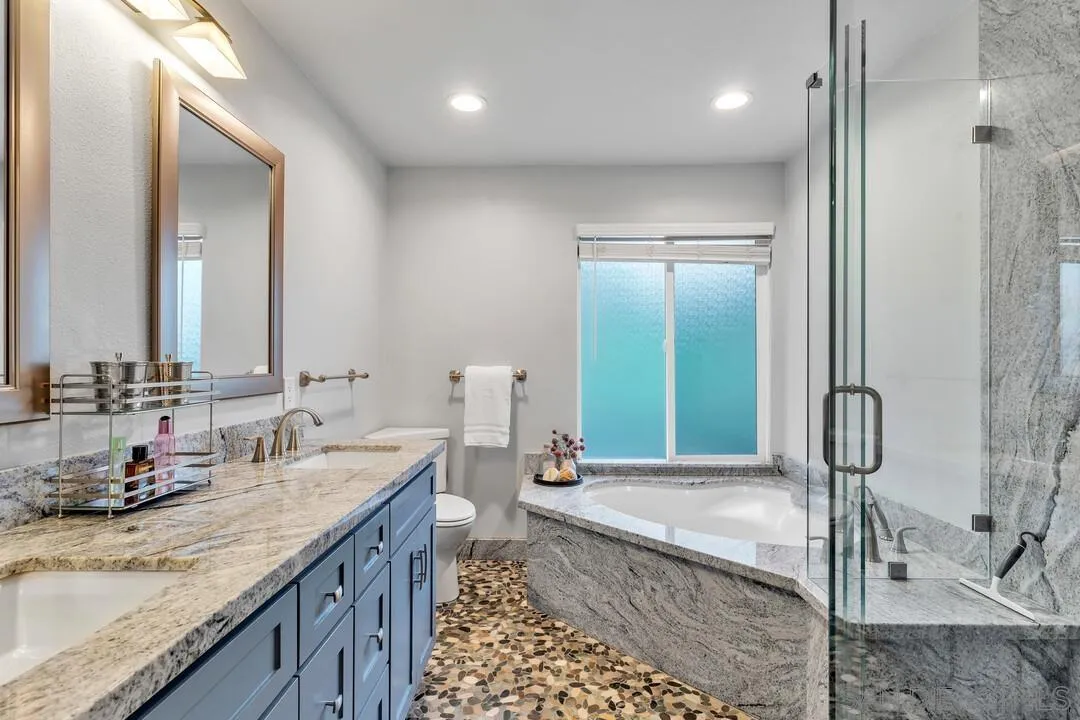 https://cdn.realtyfeed.com/cdn/127/2601139/932a9cb9dc649931451c6f2fd2c1d27d.webp