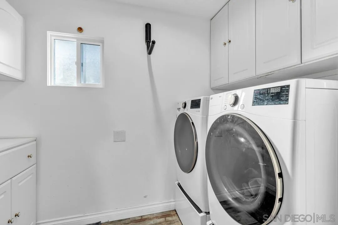 https://cdn.realtyfeed.com/cdn/127/2601139/a21aa5d495feacab753f54a67040eb05.webp
