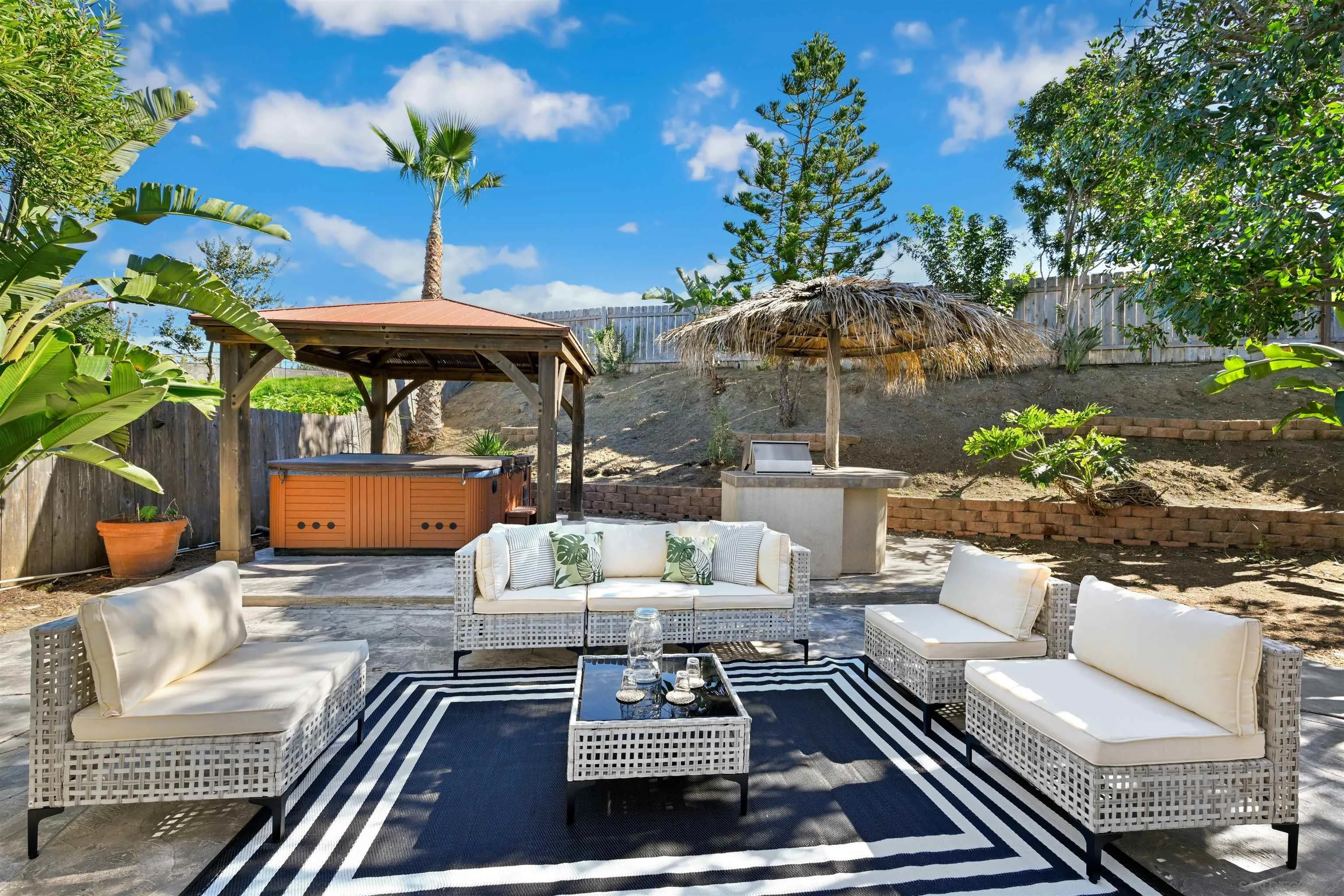 https://cdn.realtyfeed.com/cdn/127/2601142/69679584e50430f0b91e358b77c63d14.webp