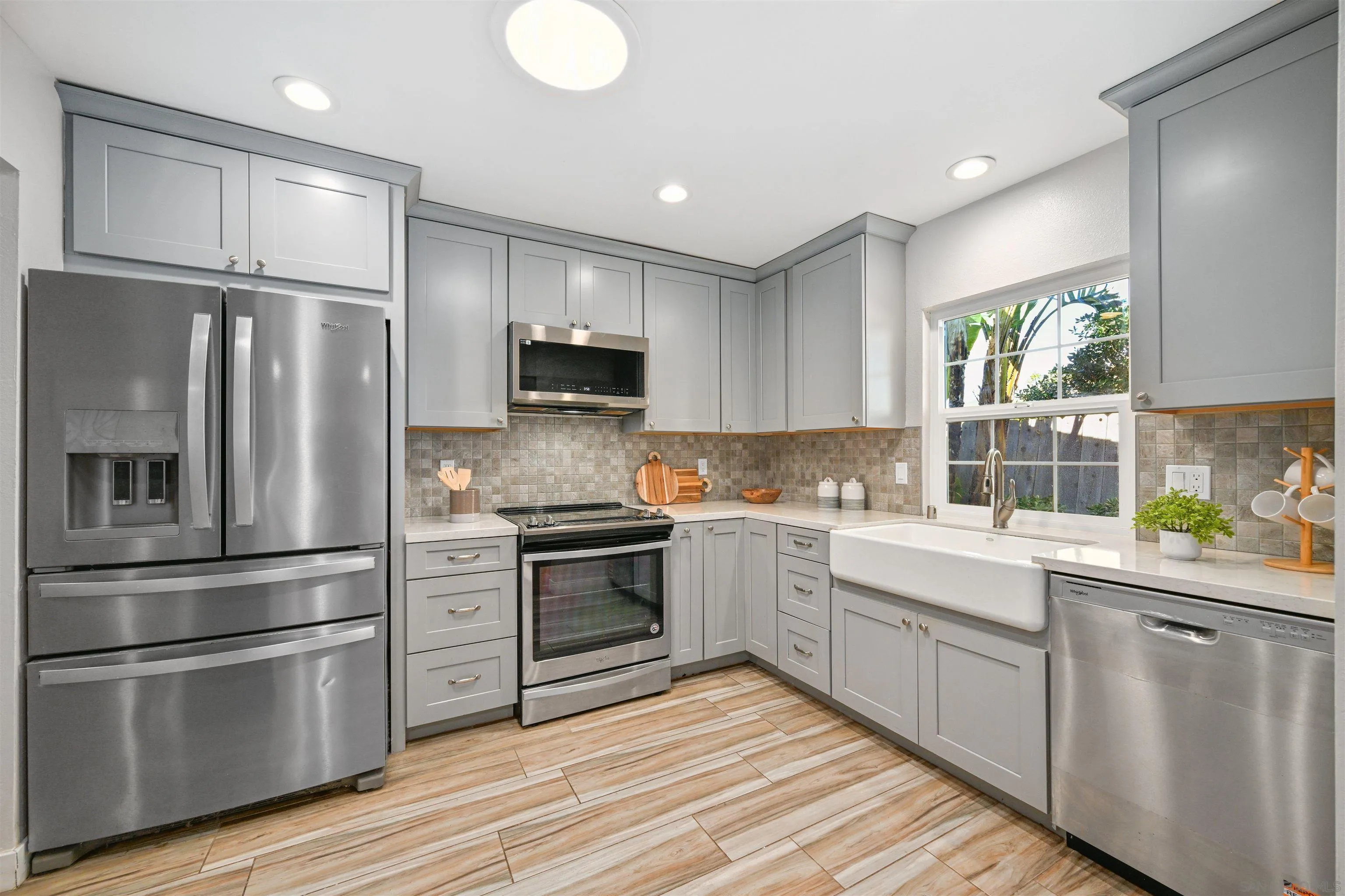 https://cdn.realtyfeed.com/cdn/127/2601142/a5981d5212b84a176462821abda78ed6.webp