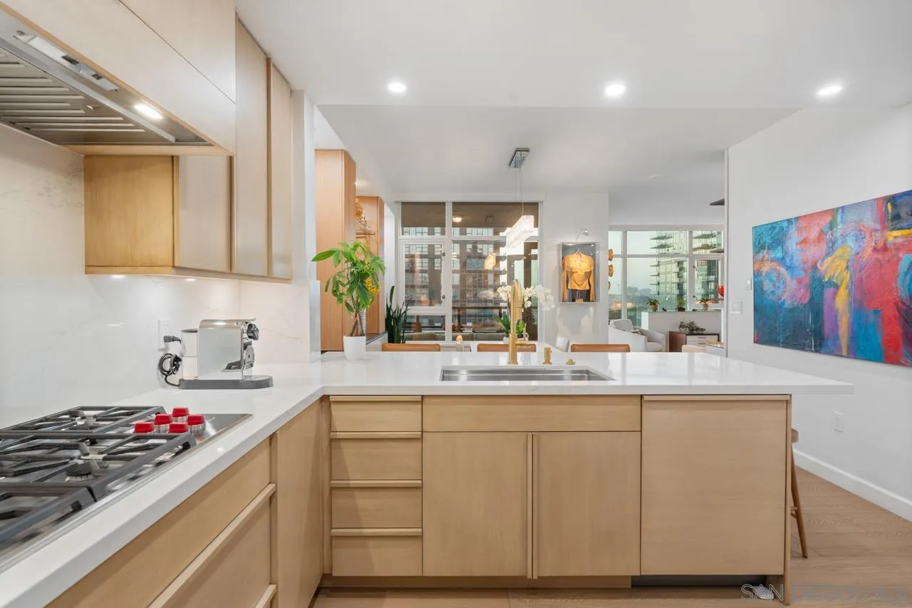 Photo #6: 2601145 Listing: Photo #6