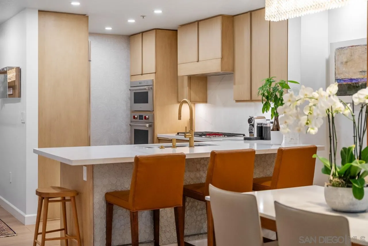 Photo #4: 2601145 Listing: Photo #4