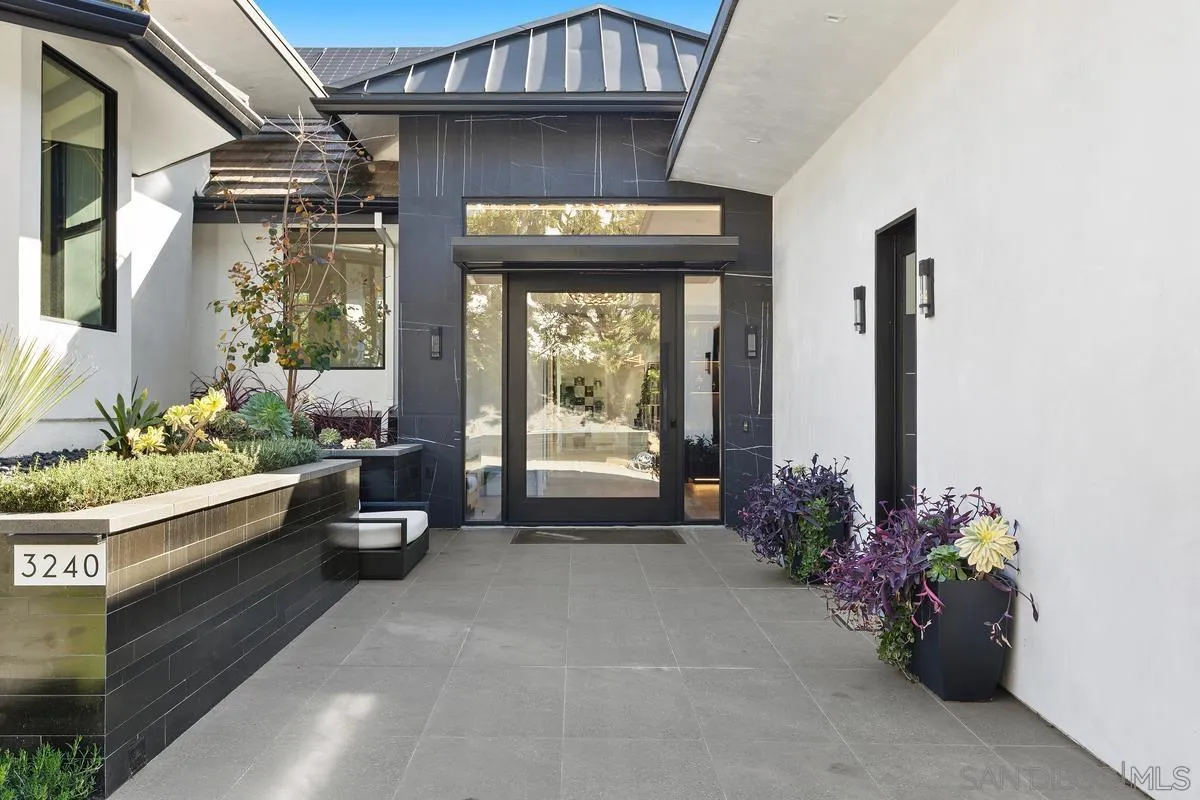 https://cdn.realtyfeed.com/cdn/127/2601148/a15d639d1671020d4ac11d823ab8d5b7.webp