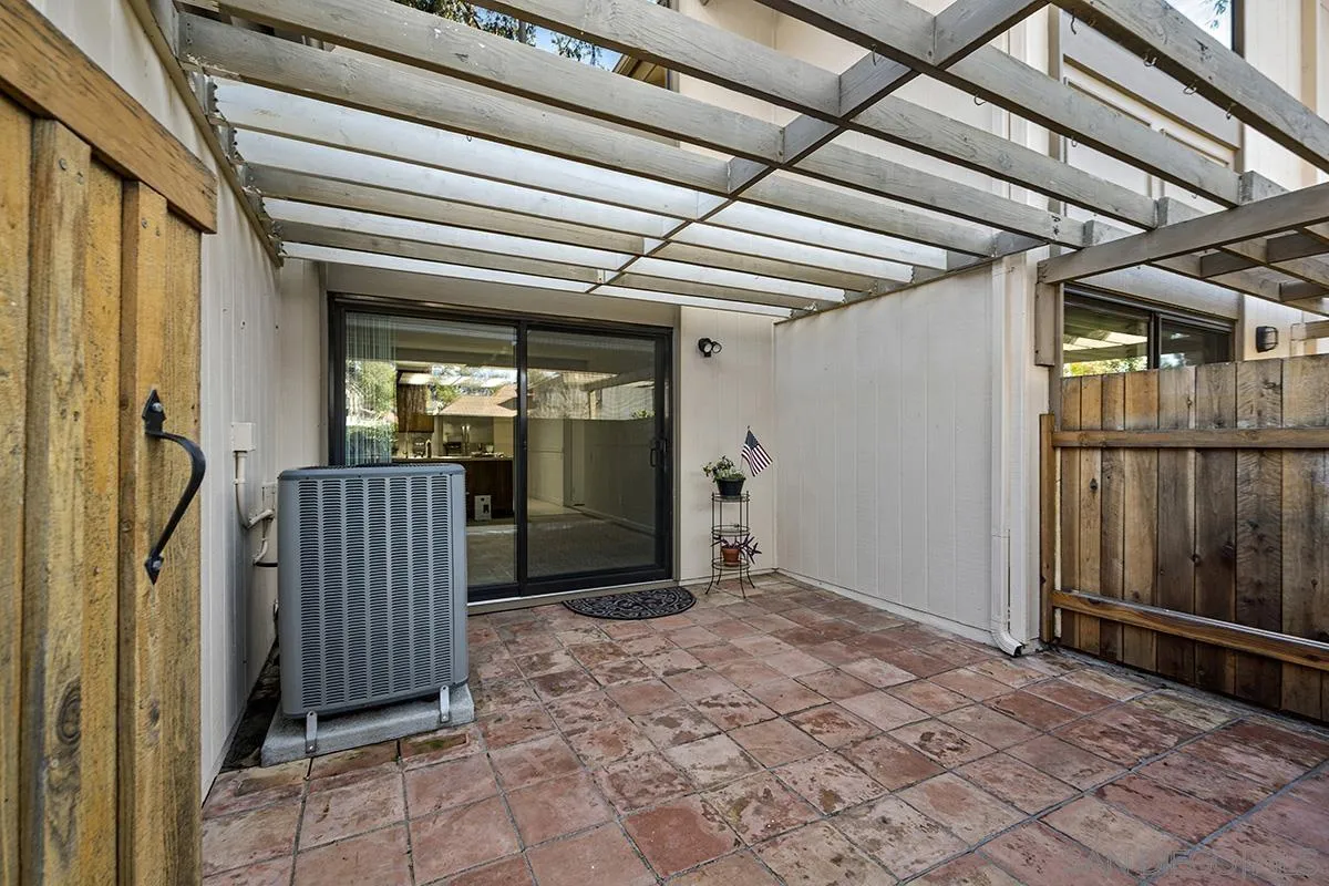 Photo #43: 2601149 Listing: Photo #43