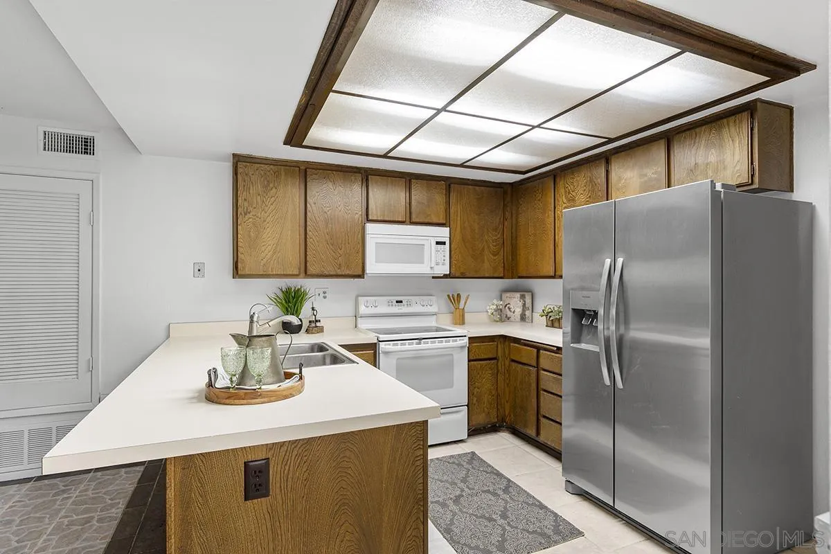 Photo #10: 2601149 Listing: Photo #10