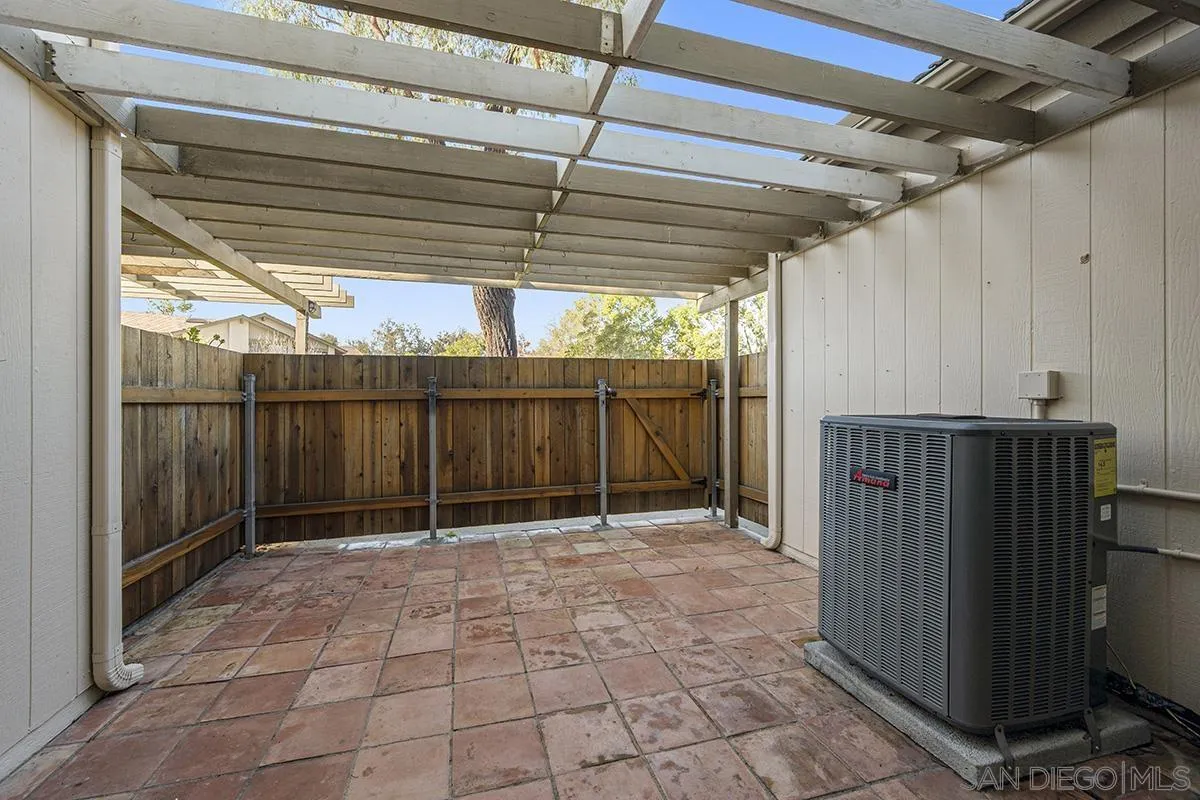 Photo #44: 2601149 Listing: Photo #44