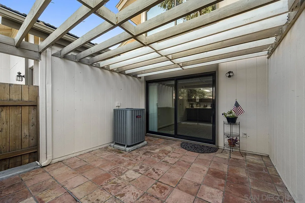 Photo #42: 2601149 Listing: Photo #42