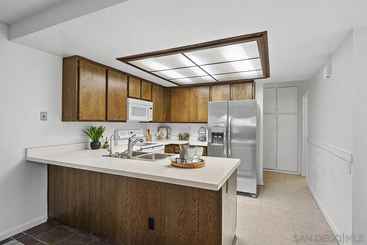 Photo #8: 2601149 Listing: Photo #8