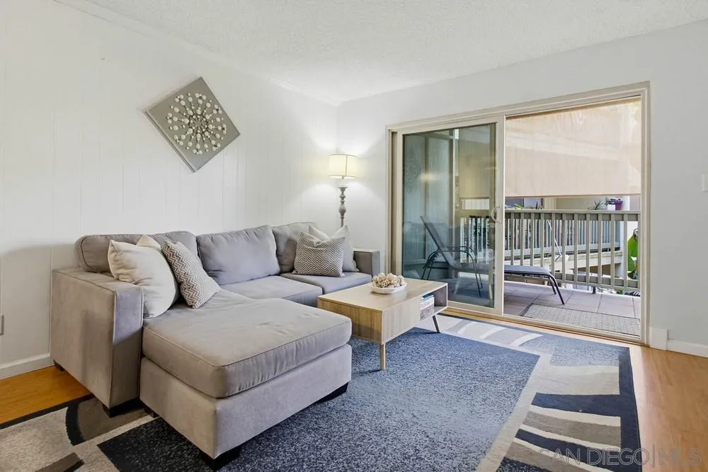 Photo #5: 2601150 Listing: Photo #5