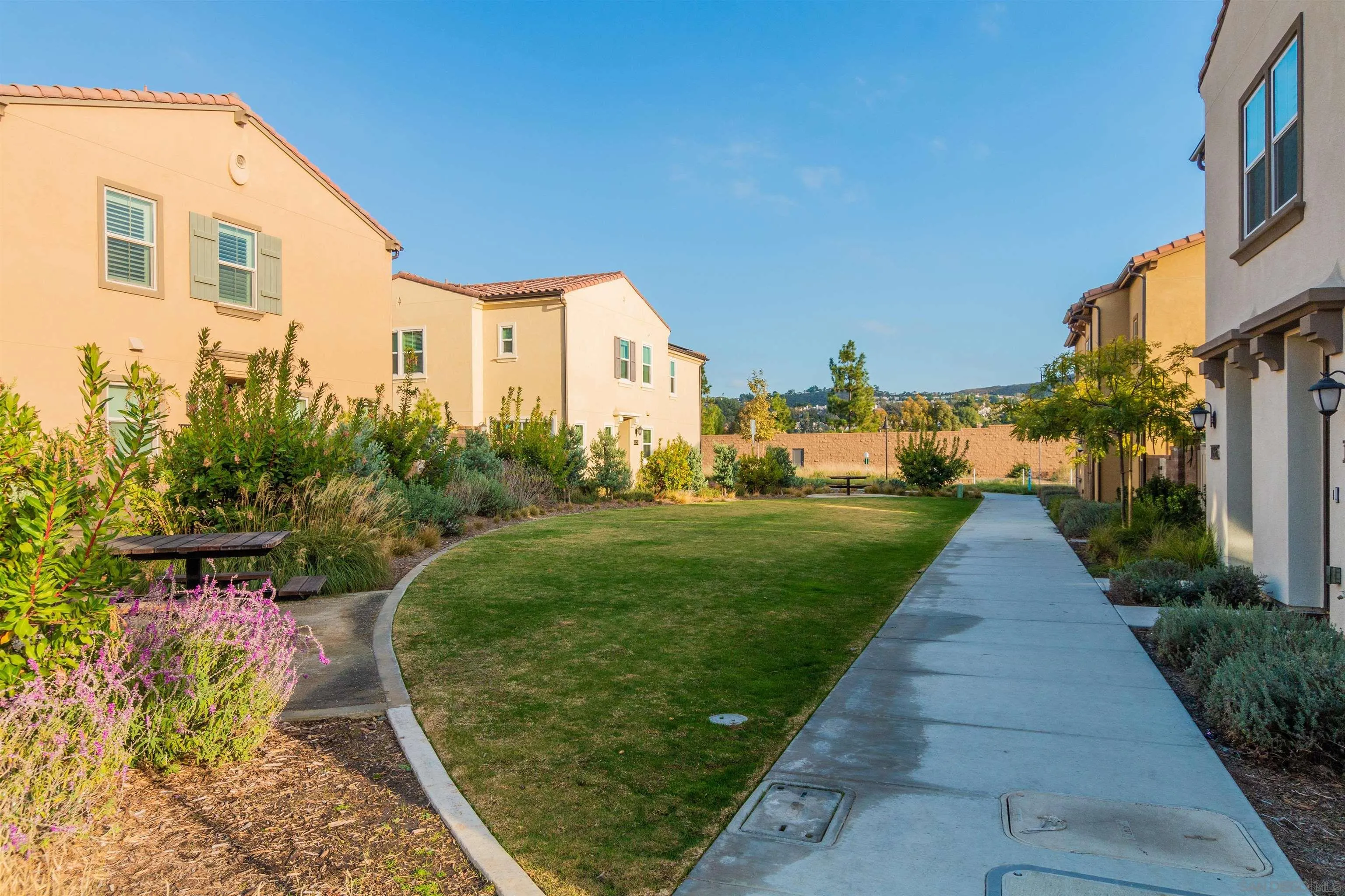 Photo #32: 2601151 Listing: Photo #32