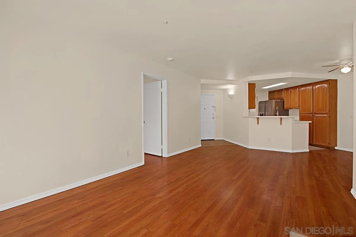 Photo #4: 2601152 Listing: Photo #4