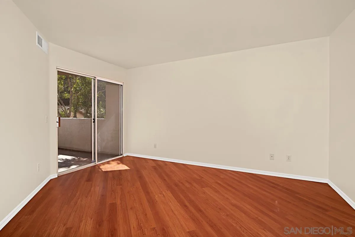 Photo #11: 2601152 Listing: Photo #11