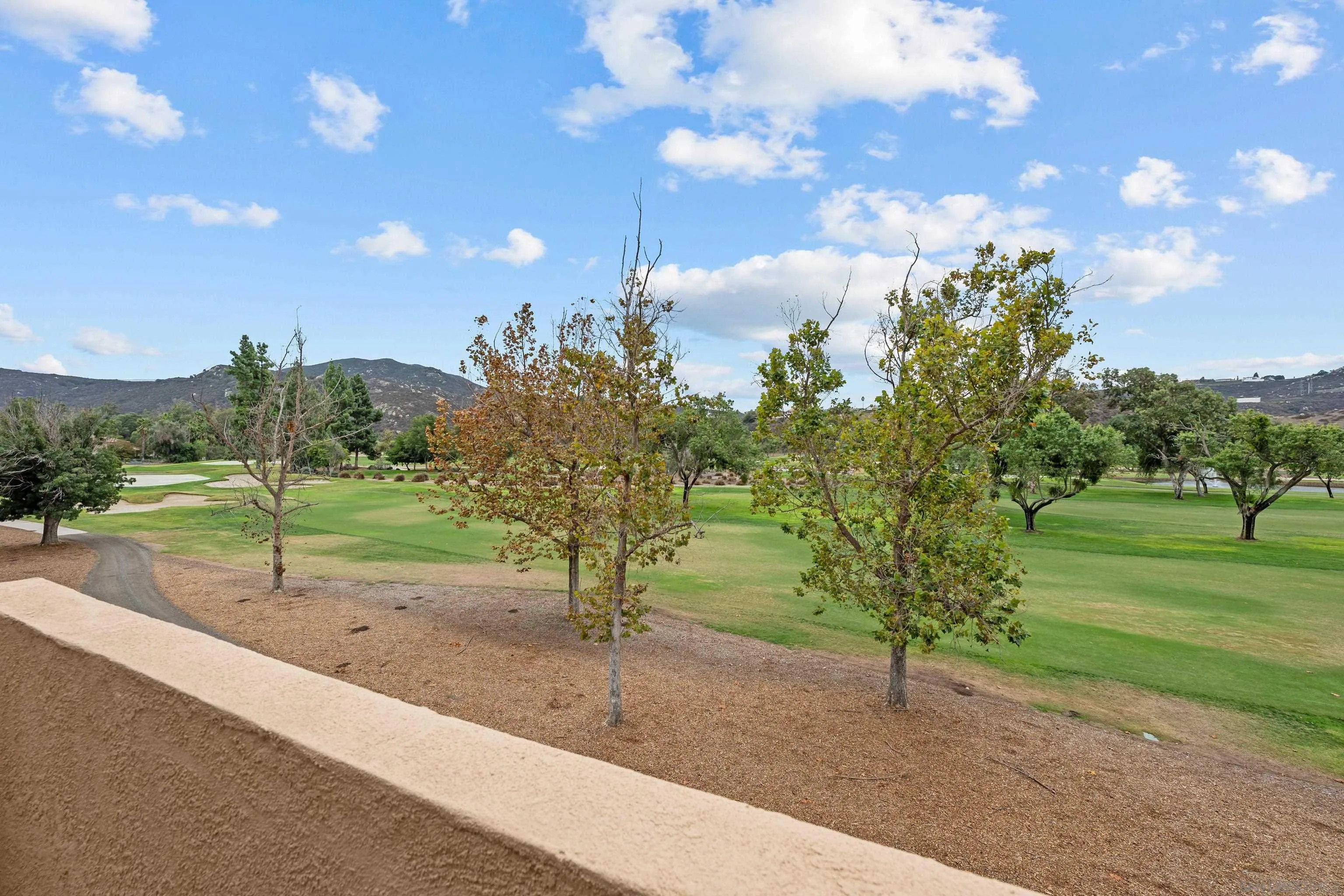 Photo #15: 2601153 Listing: Photo #15