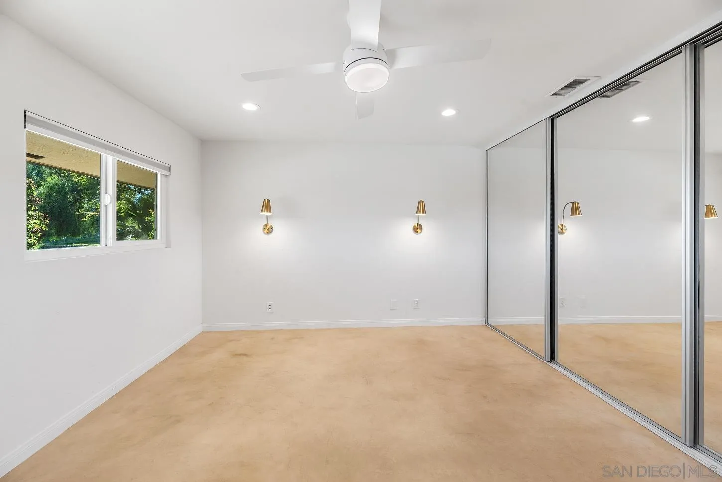 https://cdn.realtyfeed.com/cdn/127/2601154/48054e454b785c07662463f10ed7bc96.webp
