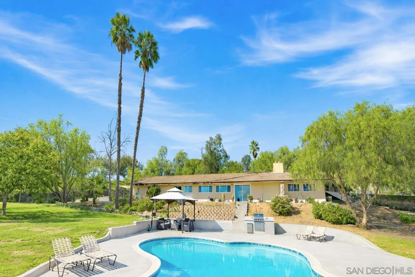 https://cdn.realtyfeed.com/cdn/127/2601154/49ee4815675f2d133c4395b631ad2cad.webp