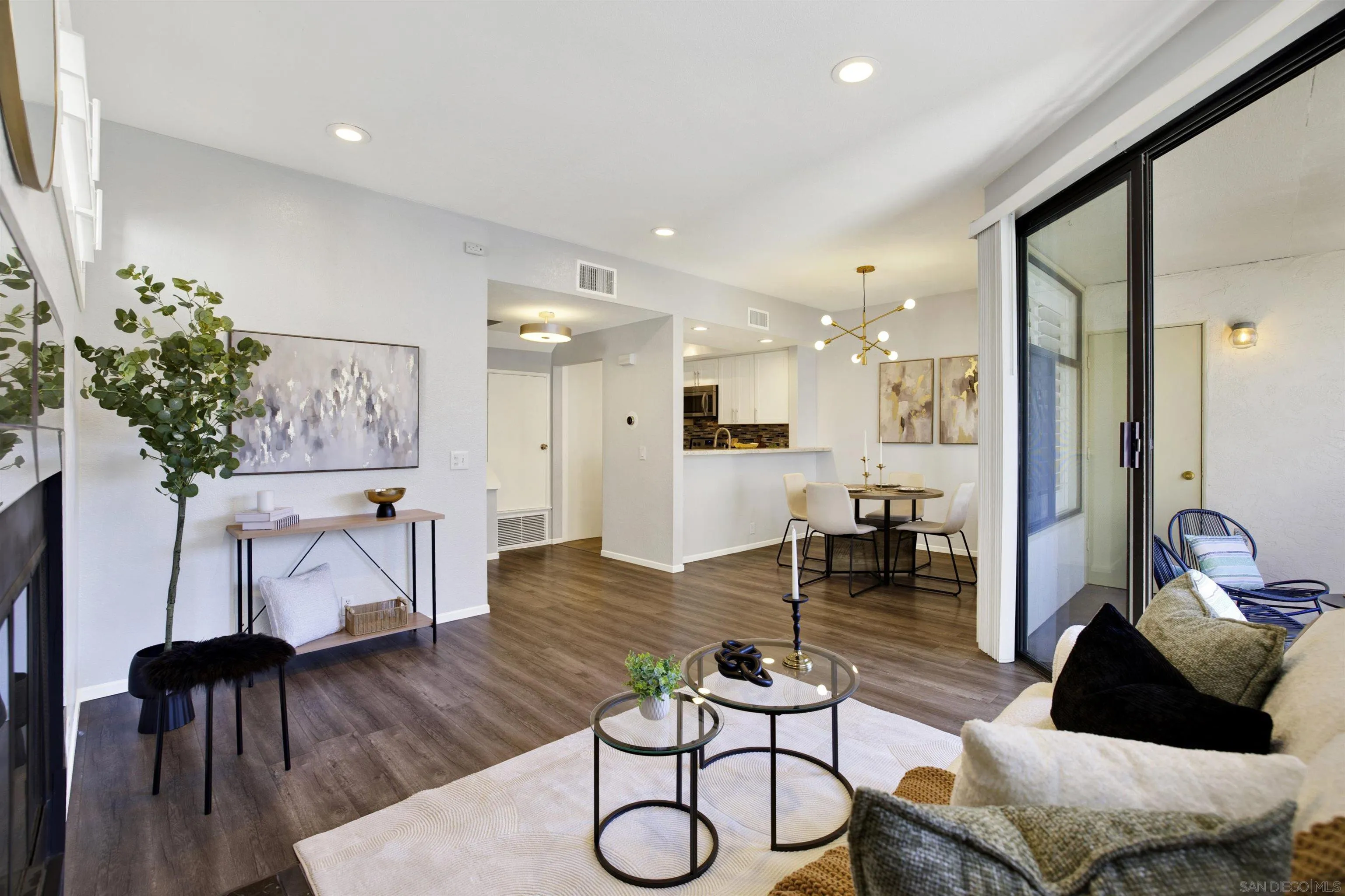 Photo #9: 2601155 Listing: Photo #9