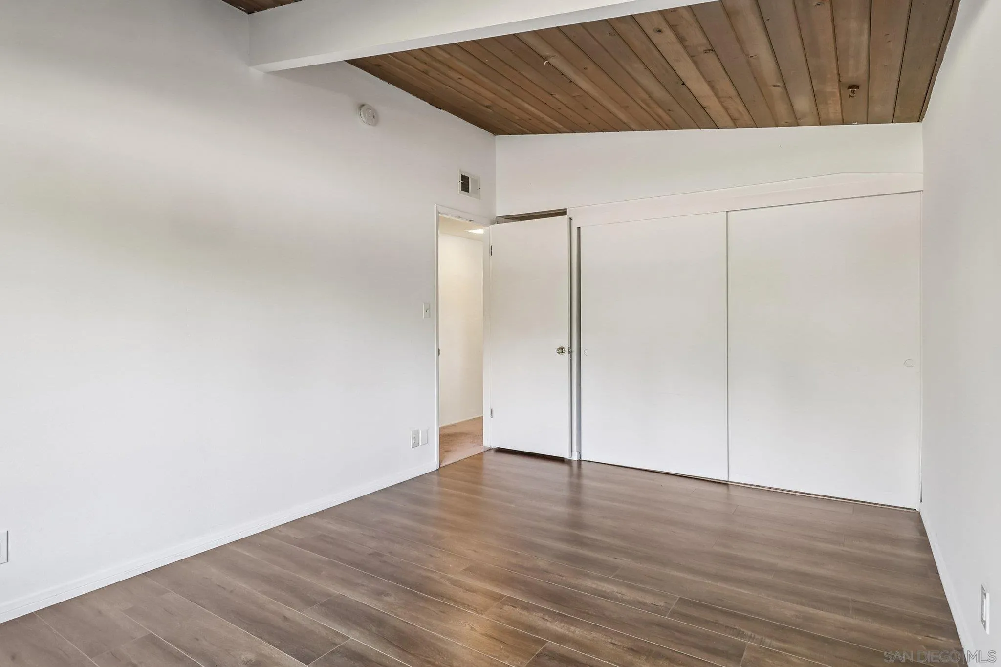 https://cdn.realtyfeed.com/cdn/127/2601160/d4506a1b16c93259f92541703c4d8610.webp