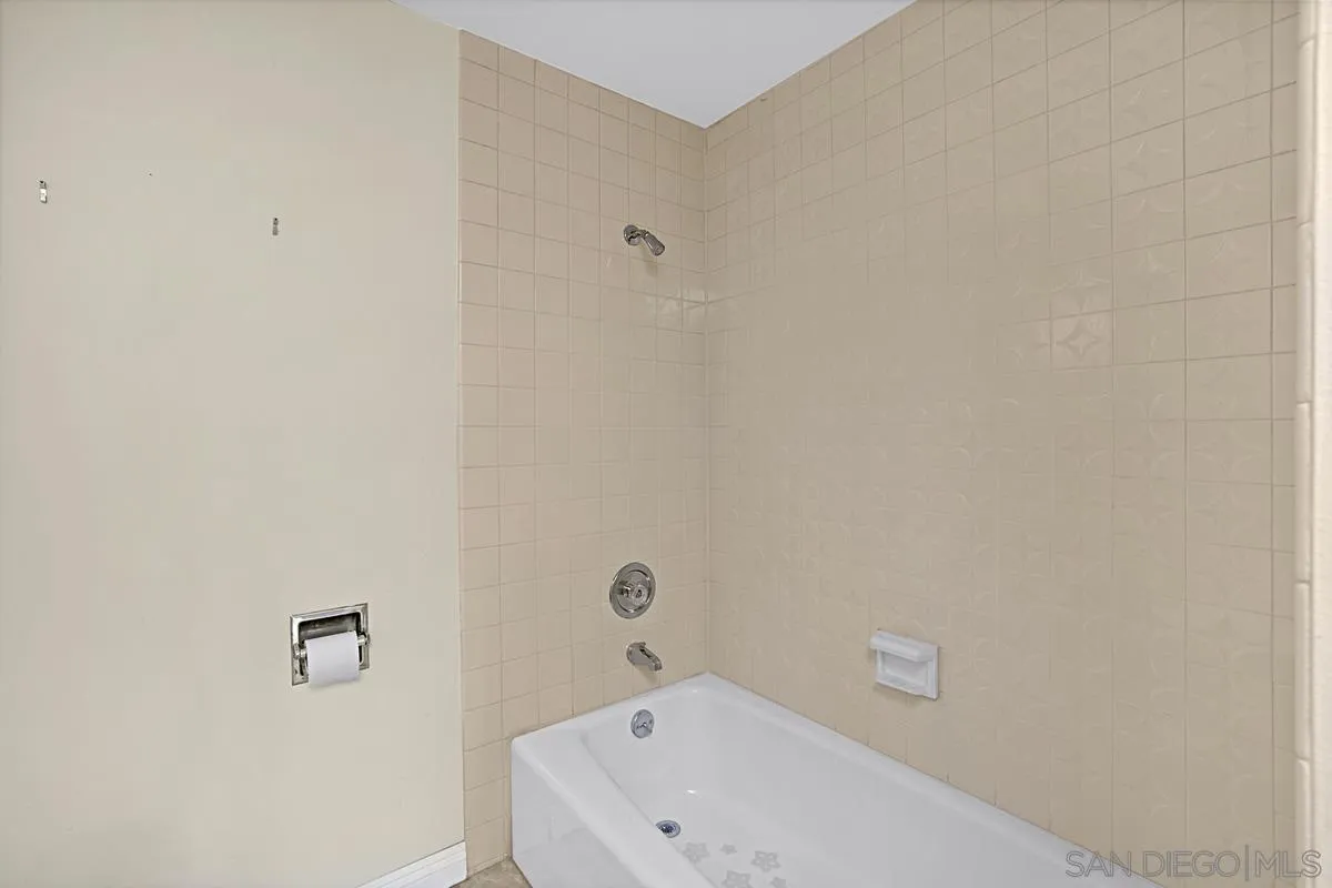 Photo #27: 2601161 Listing: Photo #27