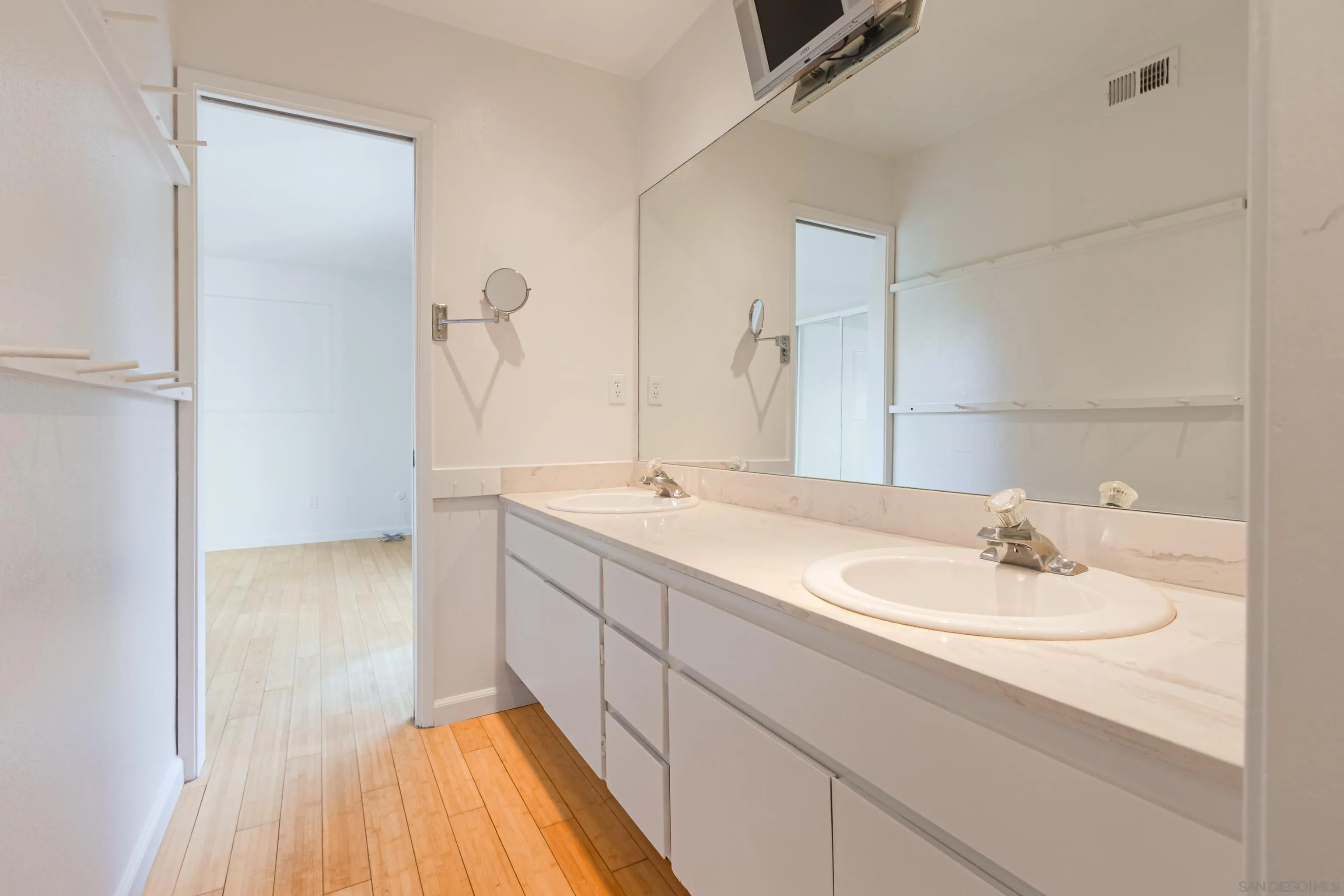 Photo #30: 2601164 Listing: Photo #30