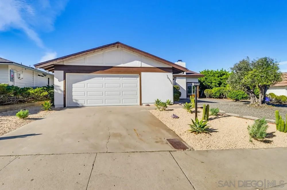 https://cdn.realtyfeed.com/cdn/127/2601168/01c2c47524432c24e542fe08fb9d857f.webp