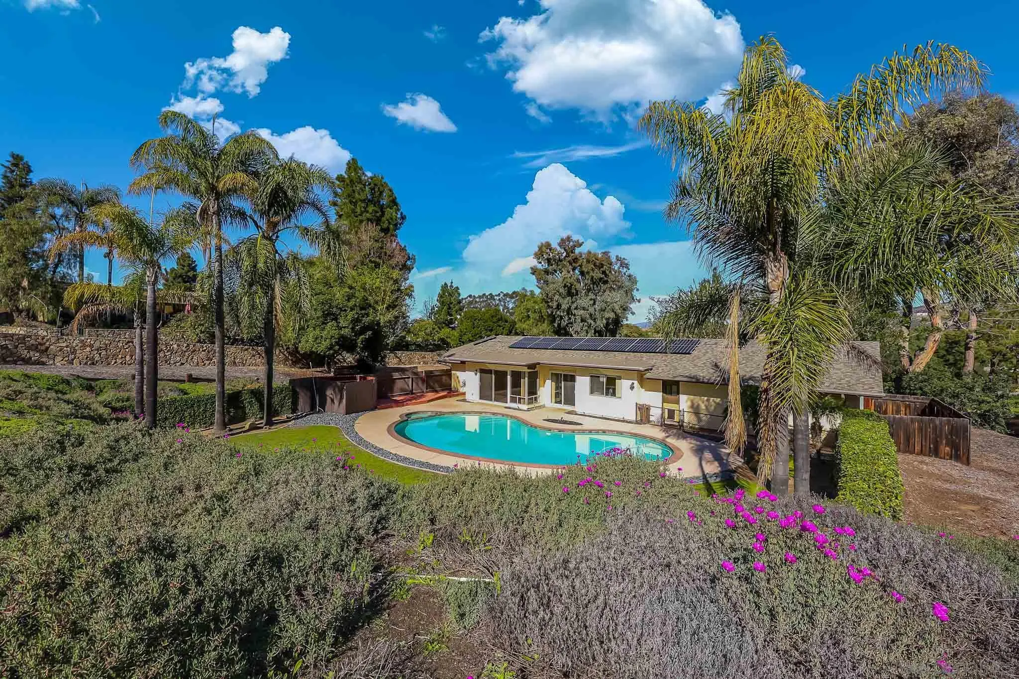 https://cdn.realtyfeed.com/cdn/127/2601169/7df0b7b82640ac6f7bea604a389f1b03.webp
