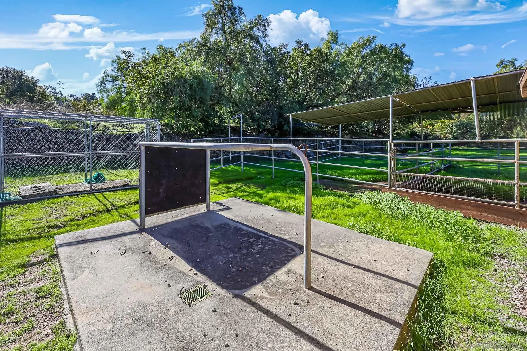 https://cdn.realtyfeed.com/cdn/127/2601169/8e728d233f320942a78e064f19004358.webp