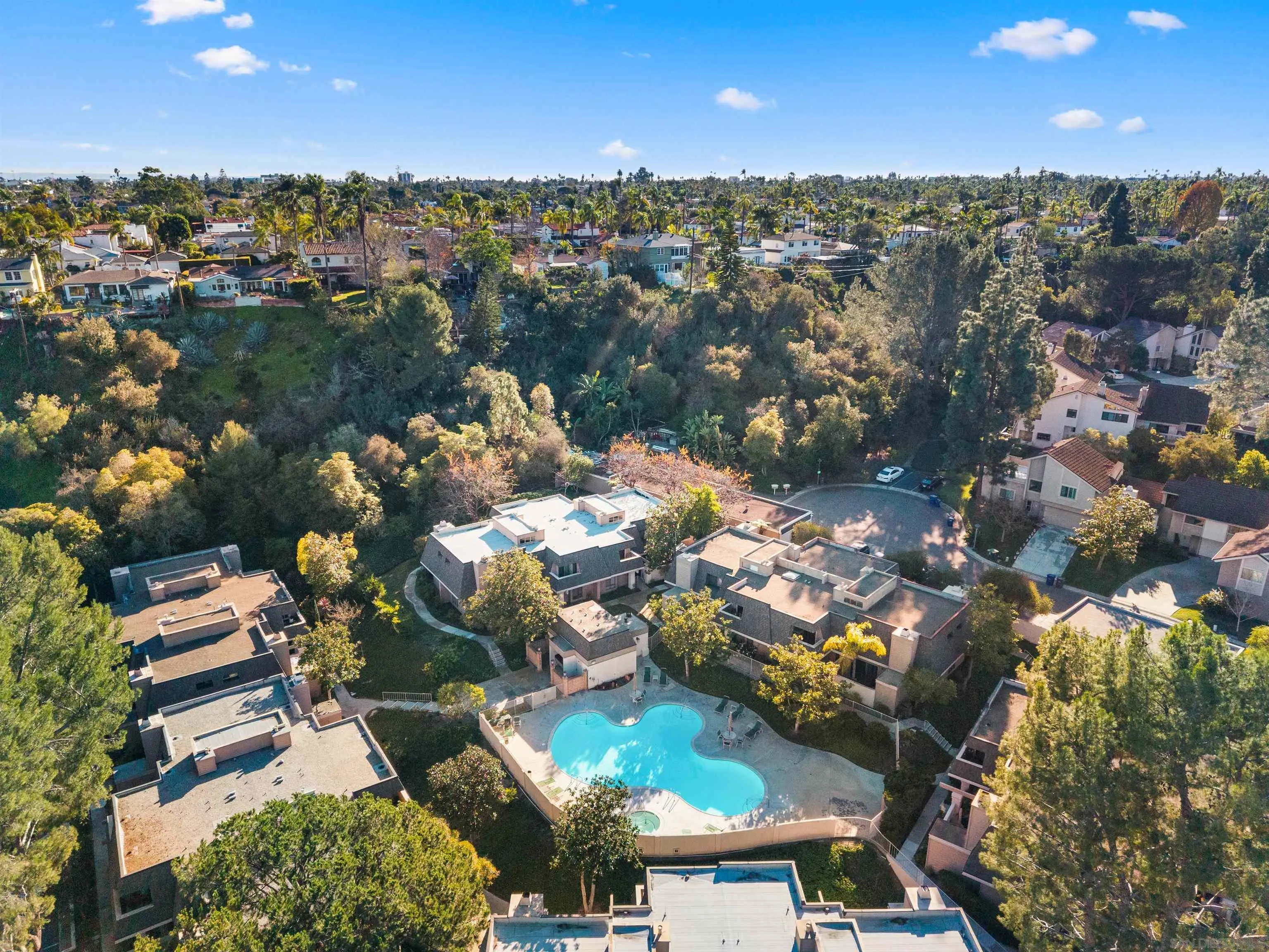 https://cdn.realtyfeed.com/cdn/127/2601171/5759a94274a05f0d58a329788a5decd2.webp