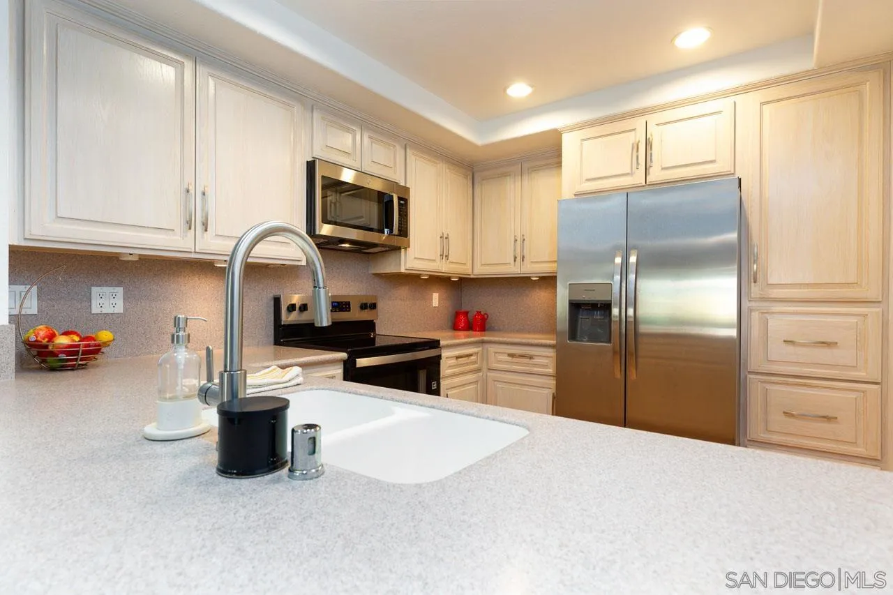 Photo #10: 2601173 Listing: Photo #10