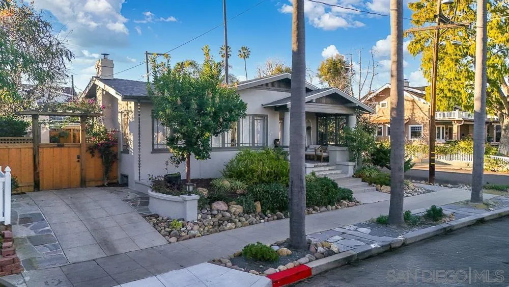 https://cdn.realtyfeed.com/cdn/127/2601176/22a264f7727bfb50999e81b0c89f0f1a.webp