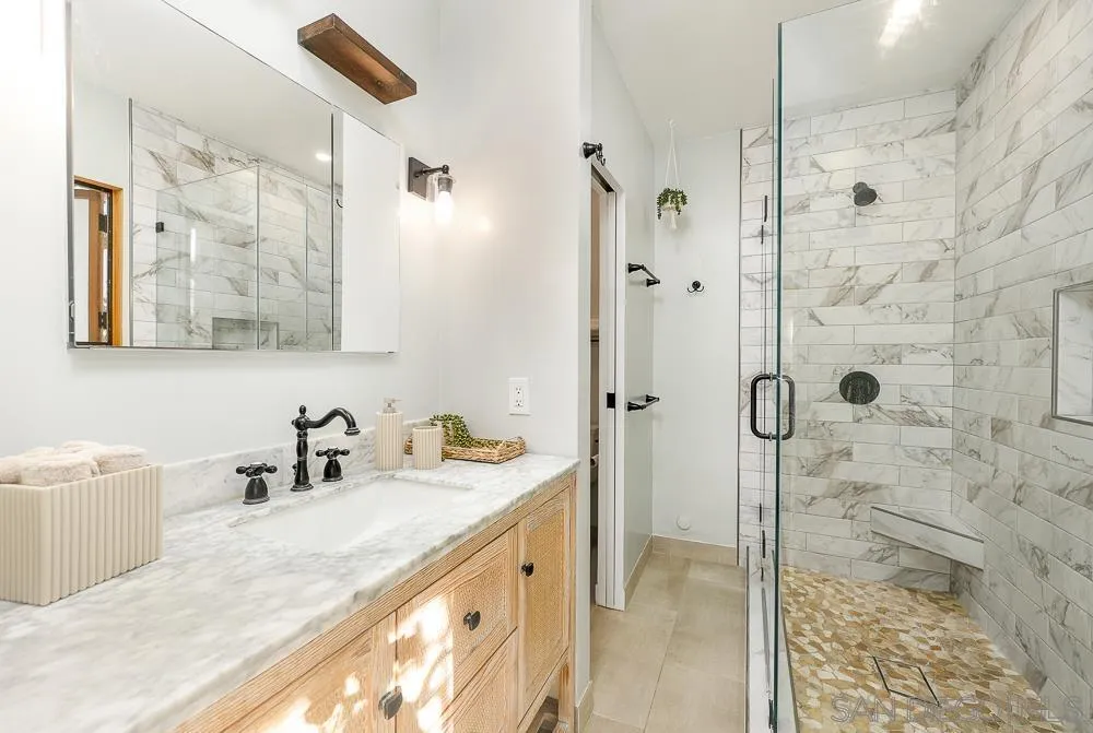 https://cdn.realtyfeed.com/cdn/127/2601176/fbe4f915a113f827279361a436a81f2f.webp