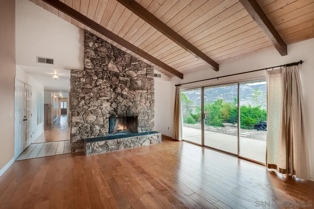 https://cdn.realtyfeed.com/cdn/127/2601177/9000d4630dc5c115ac4bf5a1c8e5f1da.webp