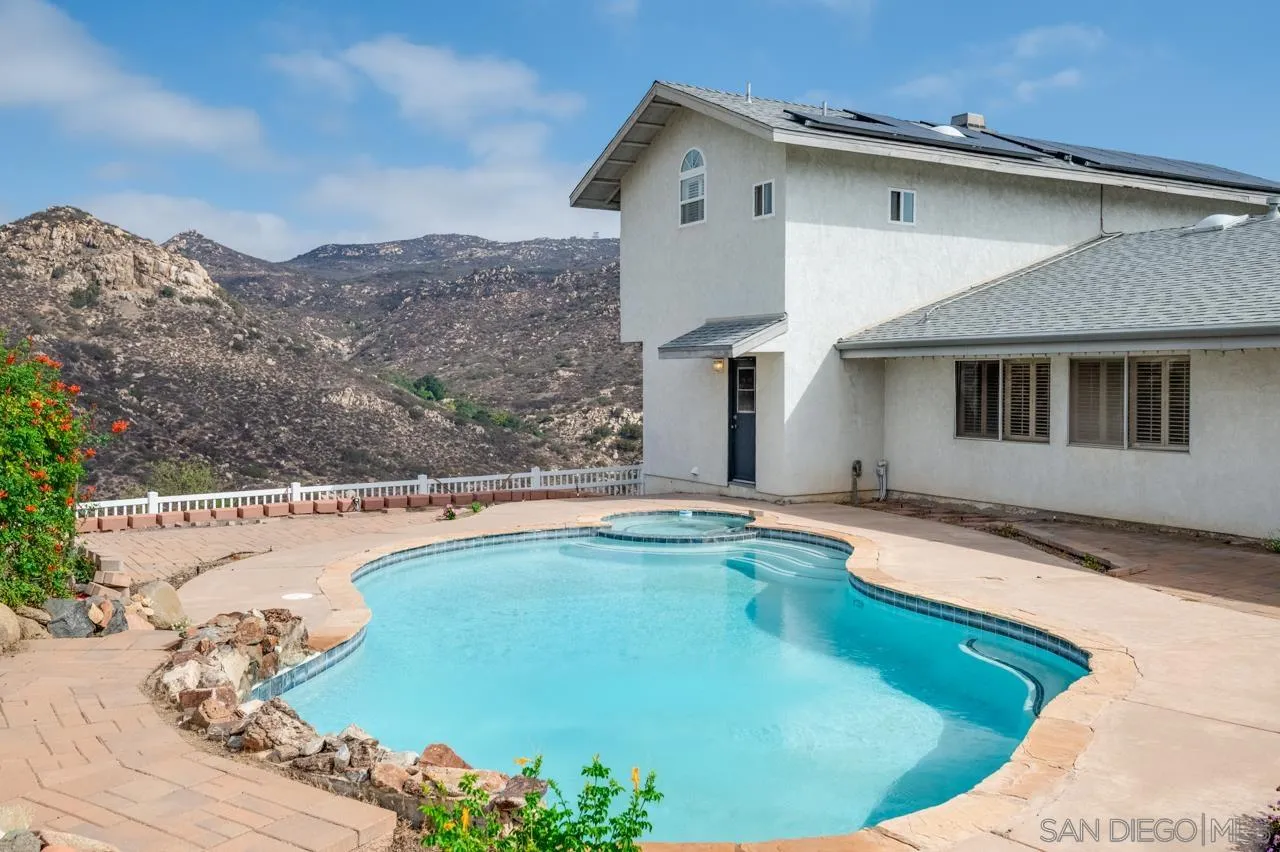 https://cdn.realtyfeed.com/cdn/127/2601177/f4b58416c3b86f023065501e61f5c67a.webp